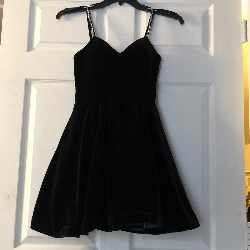 Short formal dress
